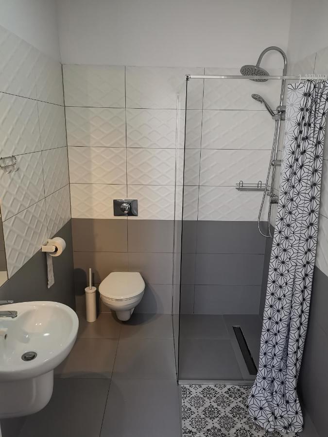 Bemma Apart Hostel Wroclaw Bagian luar foto