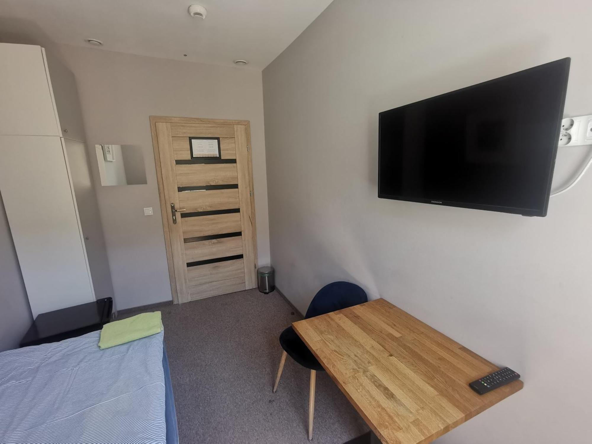 Bemma Apart Hostel Wroclaw Bagian luar foto